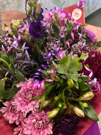 Classic Pink & Purple Handtied