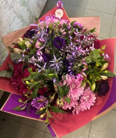 Classic Pink & Purple Handtied