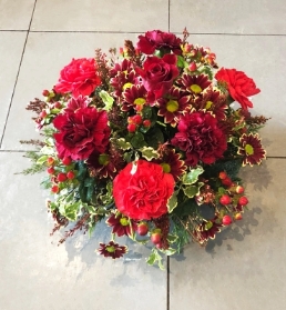 Traditional Posy   Red